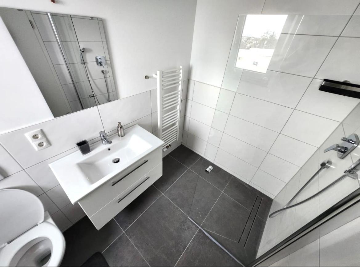 Modernes Apartment Mit Wifi, Aufzug & Kostenlos Parken El-Living Augsburg Exterior photo
