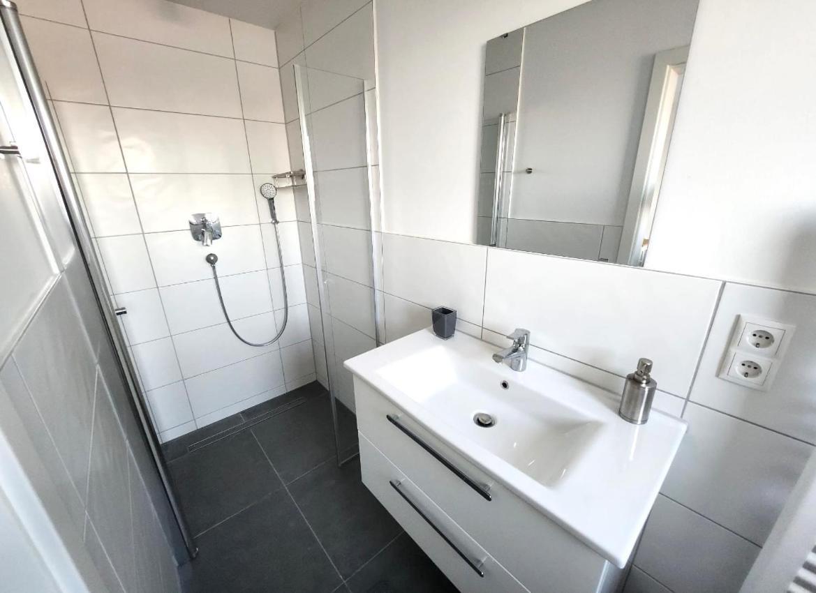 Modernes Apartment Mit Wifi, Aufzug & Kostenlos Parken El-Living Augsburg Exterior photo